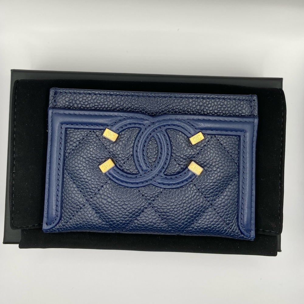 Chanel Card case. Brand new. Blue with gold